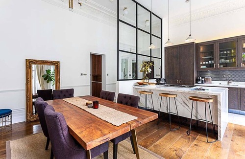 Pembridge Apartment | Notting Hill Charm: Central 2-Bed Gem