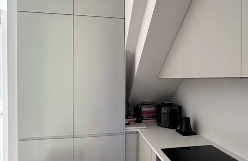Golborne Apartment | Notting Hill Designer Modern and Bright 1-bed flat