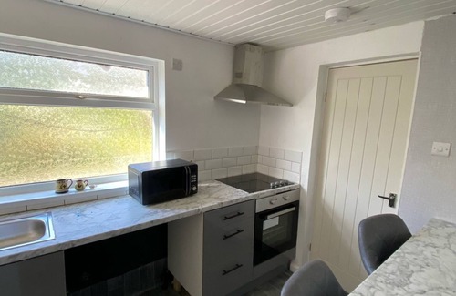 Nottingham House | Notts - 2x Kitchen & Shower Home