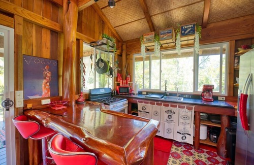 Keaau Cabin | November SALE-TreeHouse Vibe AC-WiFi-BBQ-W&D-Cliffs.