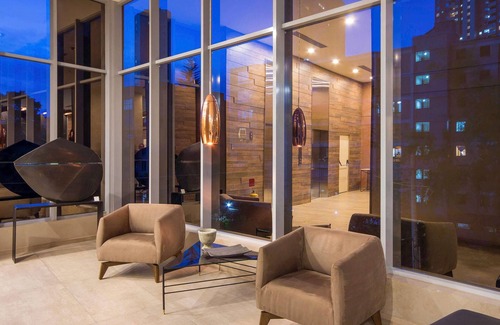 Los Naranjos Hotel | Novotel Medellín El Tesoro