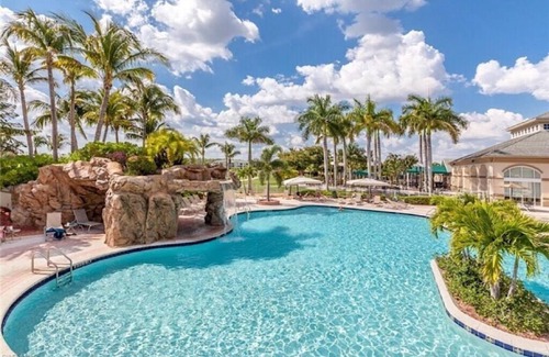 Biggar Condo | Now Available Summer and Fall 2025 Beautiful 2 Bed Condo in Legends!