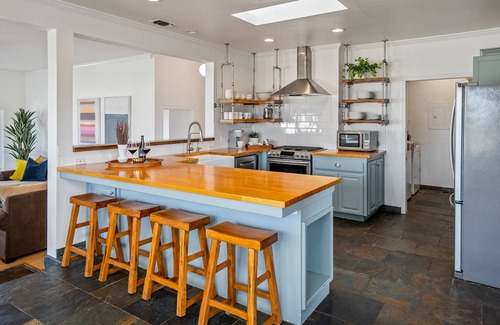 Templeton House | NOW ON VRBO! 4BR on private 2 acre vineyard w/& game house