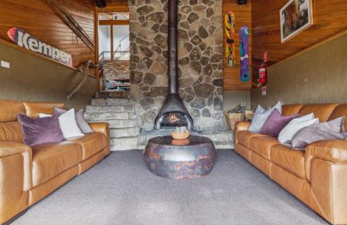 Crackenback House | Nowhere Chalet