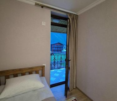 Gergeti Apartment | NQ Guest house