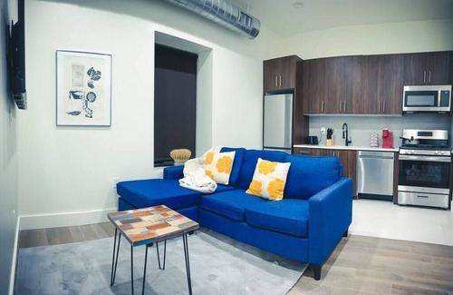 Central Business District Apartment | Nr Marriott, Prudential & EWR * 1BD * Mins to NY