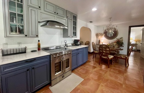 Crystal Shores House | nRemodeled and Ready for Guests. Amazing Central Location! Pool-Dock-Kayaks-Pets