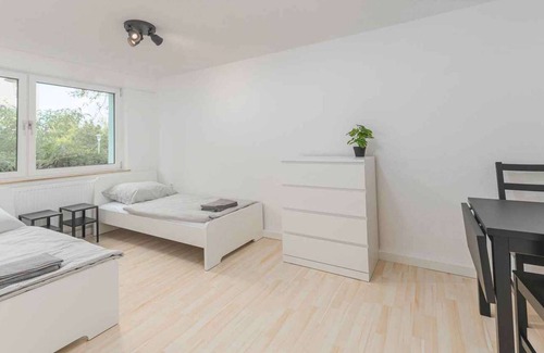 Nuertingen Apartment | NT01 Chic apartment with balcony