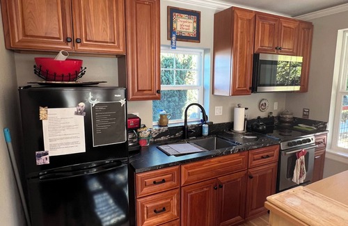 Port Angeles House | nThe Birch…Beautiful…Private…Cottage…loft…great for two…can sleep 5. Surprises