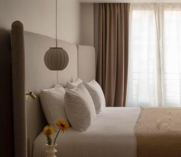 8th Arrondissement Hotel | Nuage