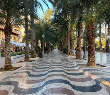 Alicante Apartment | NUEVO bonito ático centro tradicional en Alicante Mercado Central