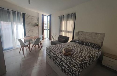 El Ejido Apartment | Nuevo estudio con parking gratis