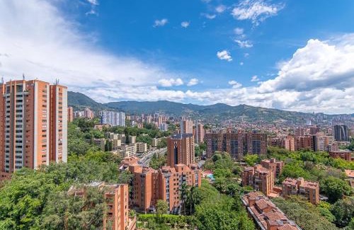 El Poblado Apartment | NUEVO Poblado cerca Club Campestre MedalloHost
