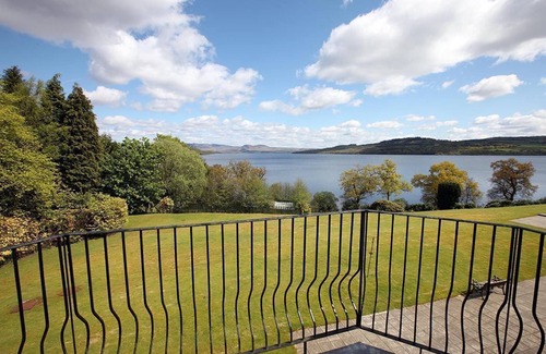Arden Cottage | Number 15 Lomond Castle - Sleeps 6-7 - sleeps 7 guests in 3 bedrooms