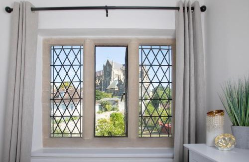 Arundel House | Number 42 By The Butler Collection