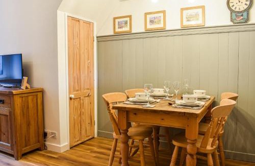 Fourstones Near Bentham House | Number 6 Uk33332
