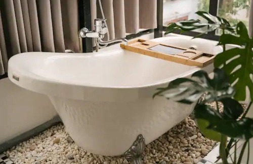 Truc Bach House | Nura: Fully Equipped Studio w/ Bathtub~Old Quarter