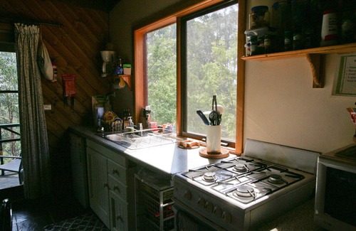 Bermagui Cottage | Nutley Cottage- bliss among the gum trees