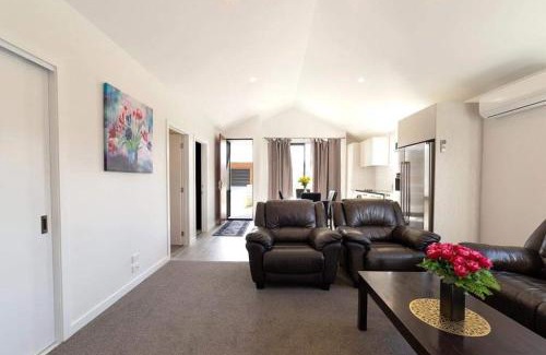 Lake Hayes House | NV Homes