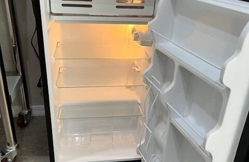 Tucson Apartment | NW Executive 1BR with Laundry and Parking