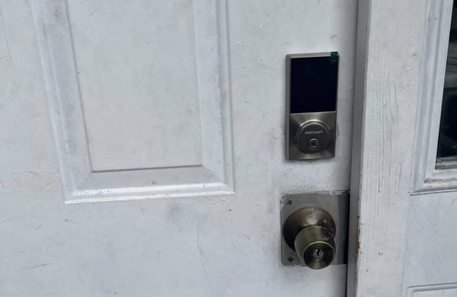 Newark Apartment | NWK 457 ROOM 113-C