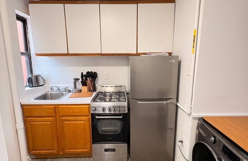 Ukrainian Village Apartment | NY-11-6 Cozy 1BR 1BATH In East Village