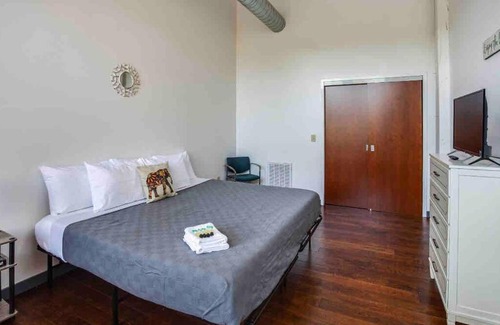 Rochester Apartment | NY Style Centric Loft with King Bed by Park av.