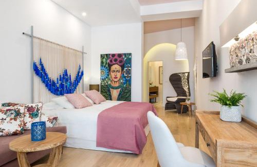 Old Town Hotel | Nyx Chic Manor