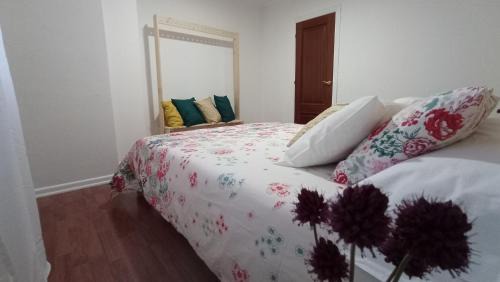 Puebla del Caraminal Apartment | O Lagar apartamento grande y luminoso. 8 personas.