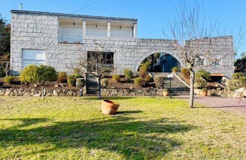 Amoeiro House | O Souto de Monteasnal