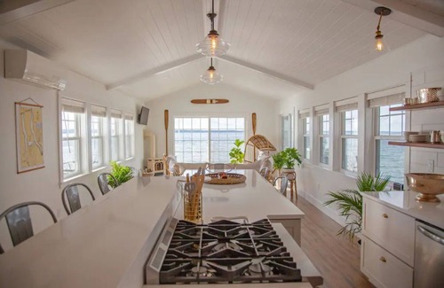 Town of Ledyard Cottage | O’vr Water Cottage