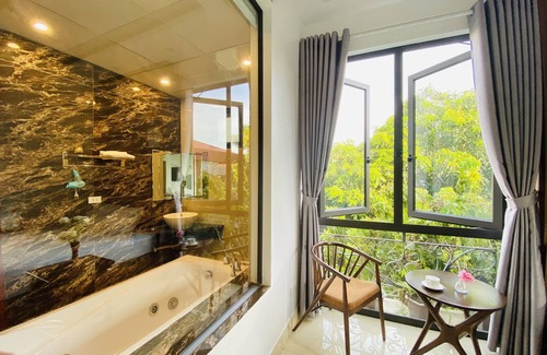 Đong Thanh Hotel | O Zoli Home