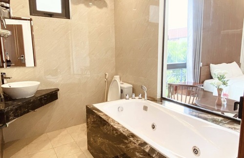 Đong Thanh Hotel | O Zoli Home