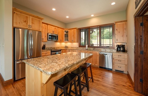 Pisgah Forest House | Oak Cottage in Sutton Knob | 2 Bed, 2 Bath