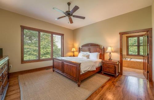 Pisgah Forest House | Oak Cottage in Sutton Knob