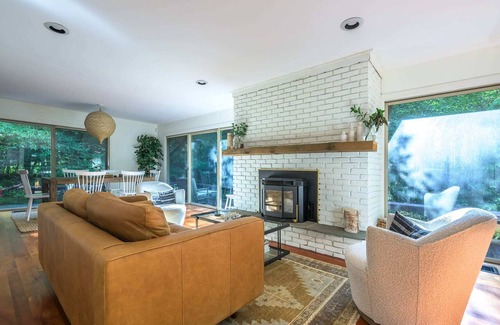 Becket House | Oak Forest - Secluded Woodland Retreat