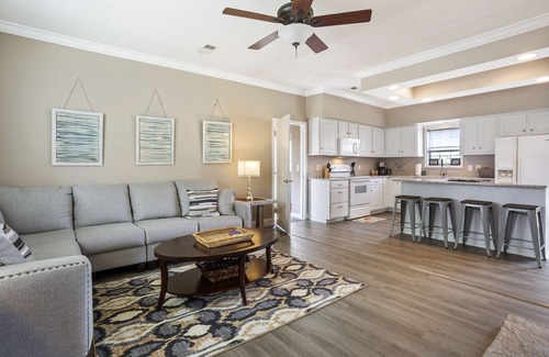 Long Beach House | Oak Gardens home with Stunning Gulf Views
