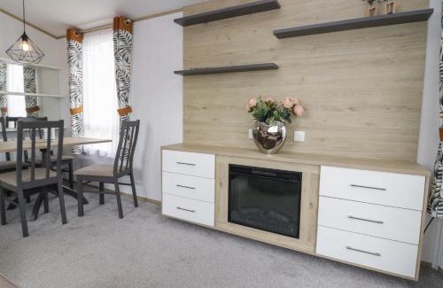 Denny House | Oak