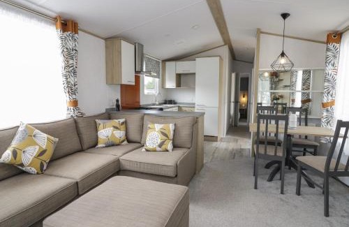 Denny House | Oak