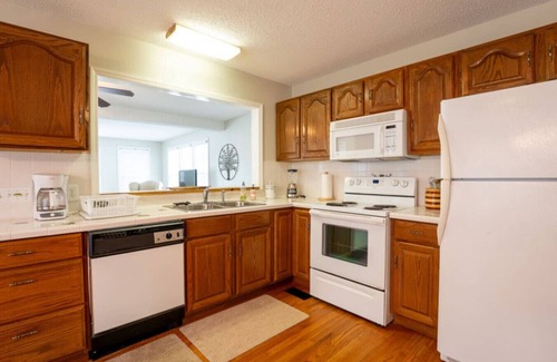 Cedar Bluff House | Oak Grove Cottage on Weiss Lake