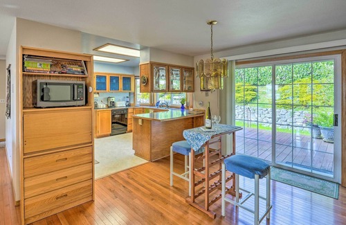 Oak Harbor House | Oak Harbor Hideaway - 5 Mi to Deception Pass!