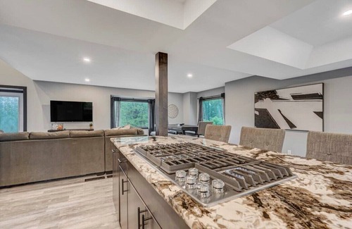 Woodmoor House | Oak Hills Clubhouse! Luxury Retreat Near USAFA