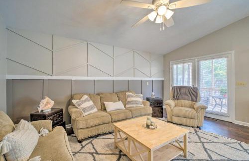 Long Beach House | Oak Island Getaway with Yard - Walk to Beach!