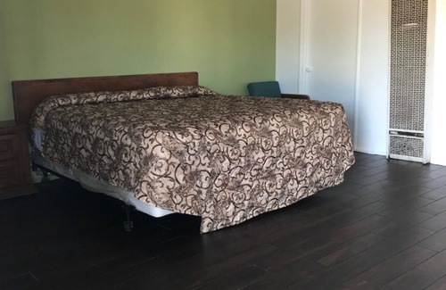 Modesto Hotel | Oak Motel