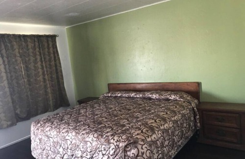 Modesto Hotel | Oak Motel