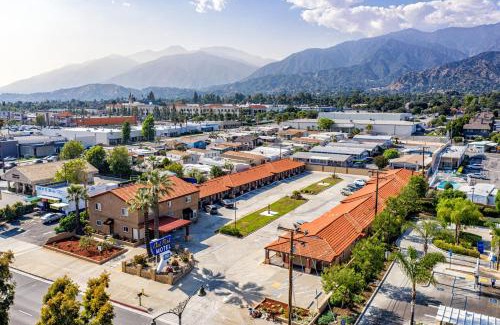 Monrovia Hotel | Oak Park Motel