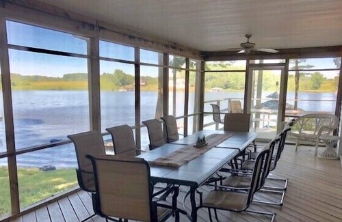Livingston House | Oak Point- Waterfront Home w/ Point Lot, Open Views, Natural Sandy Beach