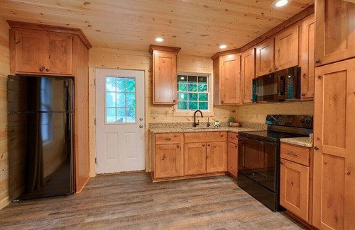 Rockbridge Cabin | Oak Ridge Preserve | Hocking Hills
