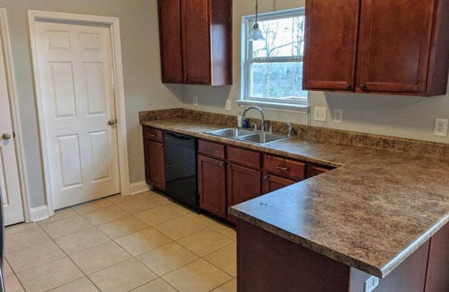 Calhoun Apartment | Oak Terrace with access to the Hiwassee River