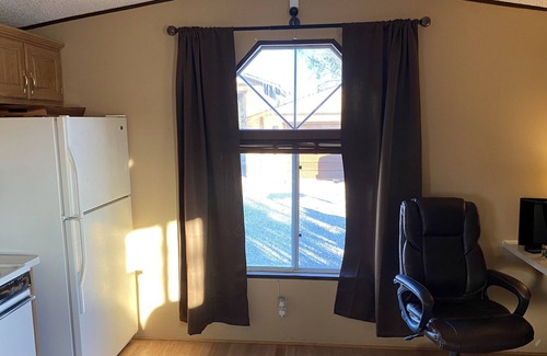 Pahrump House | Oakridge - ADVENTURE BASE CAMP near Death Valley